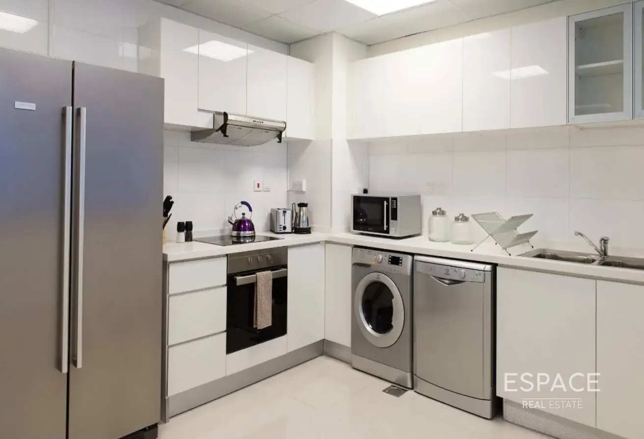 Spacious 2 bed  | Duplex | AVL 10th aug