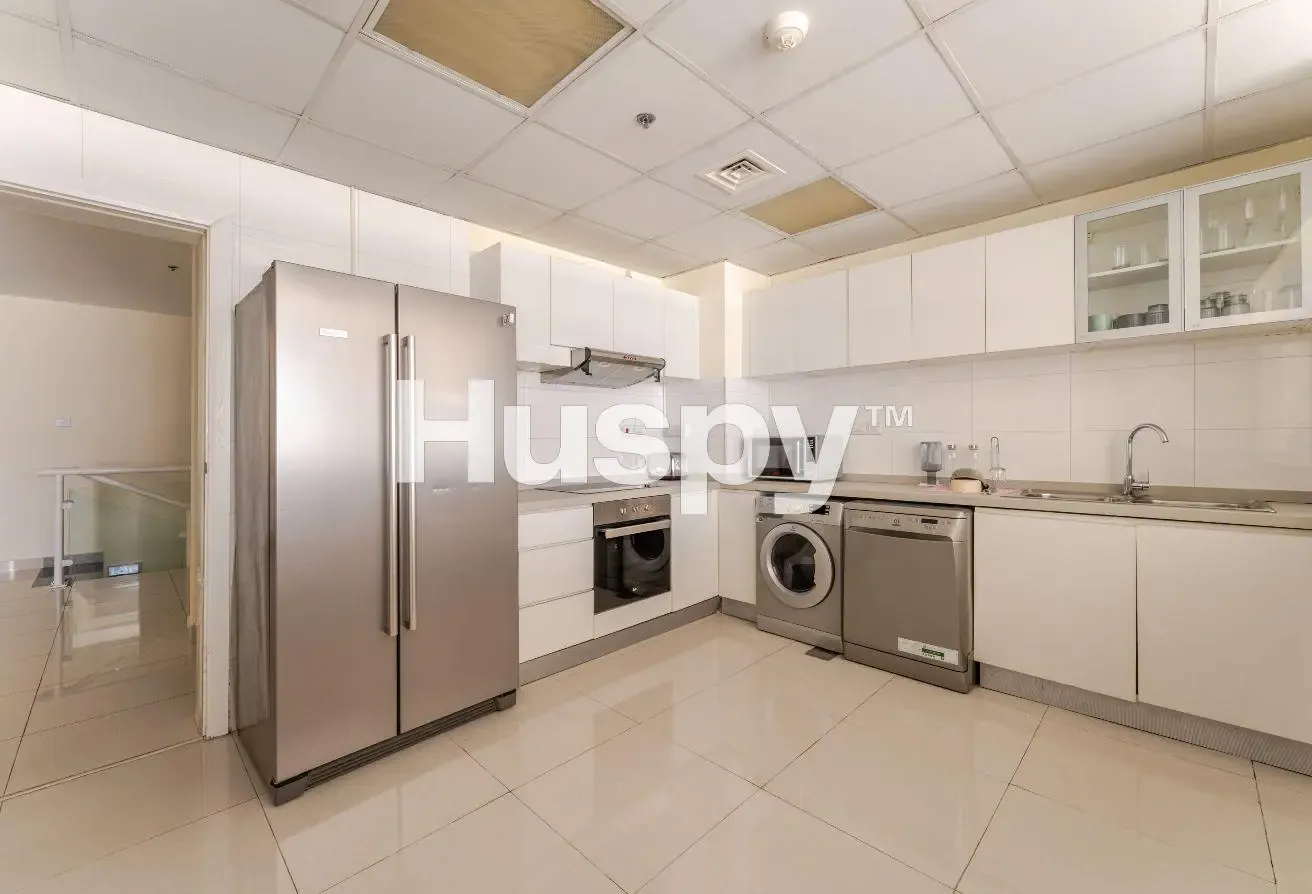 Duplex | Fully Furnished | Vacant
