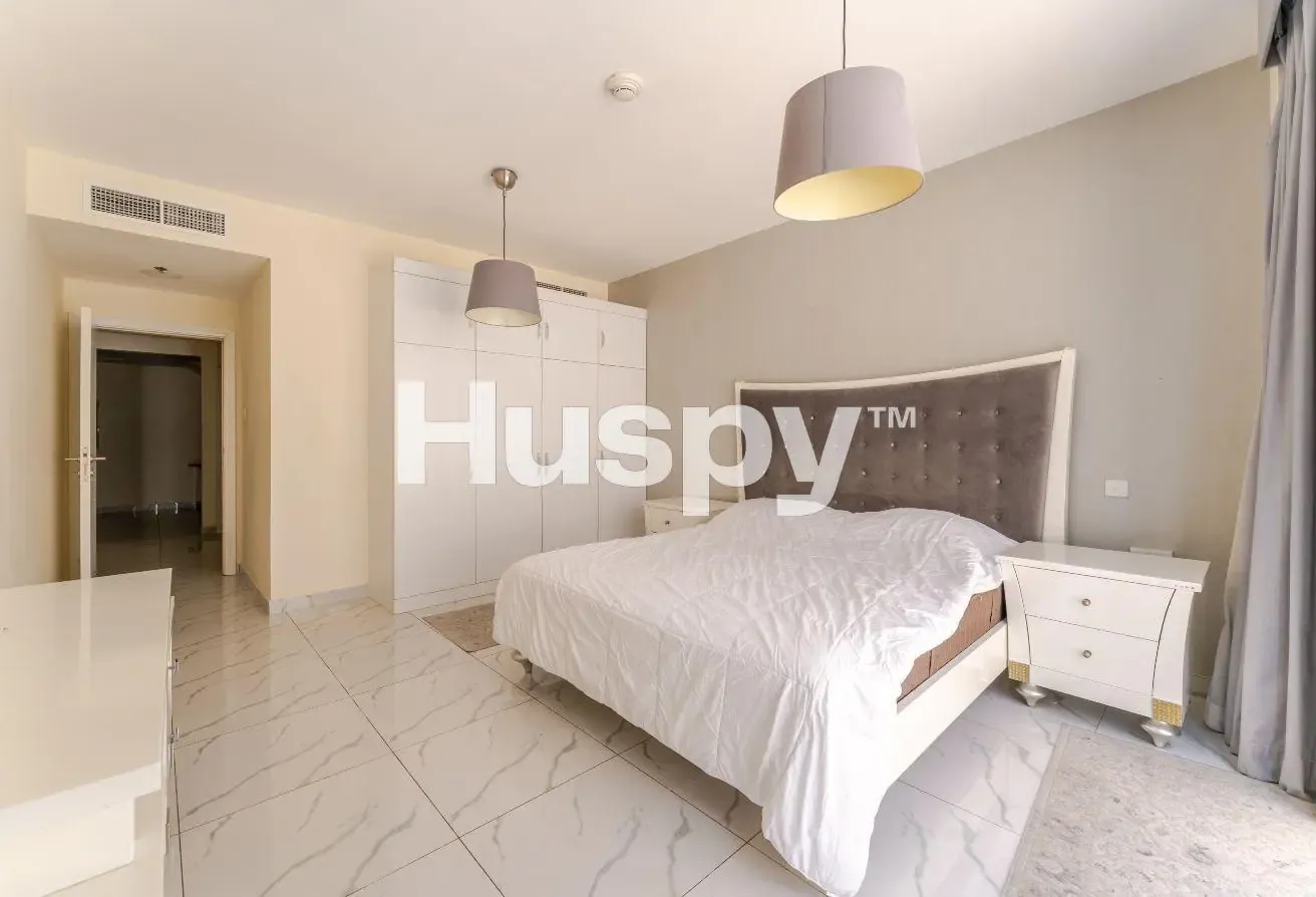 Duplex | Fully Furnished | Vacant