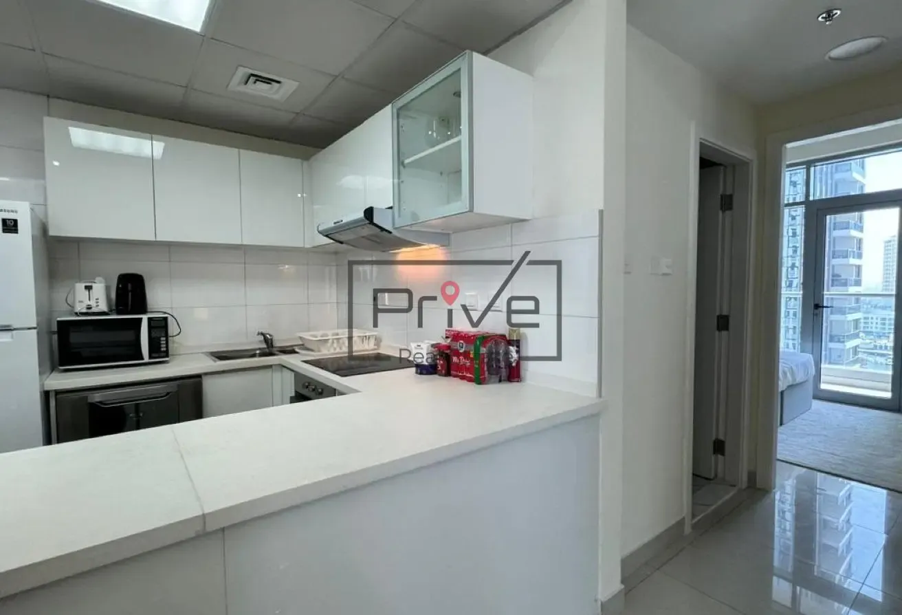 2 Weeks Free | Upgraded | Marina View | Furnished