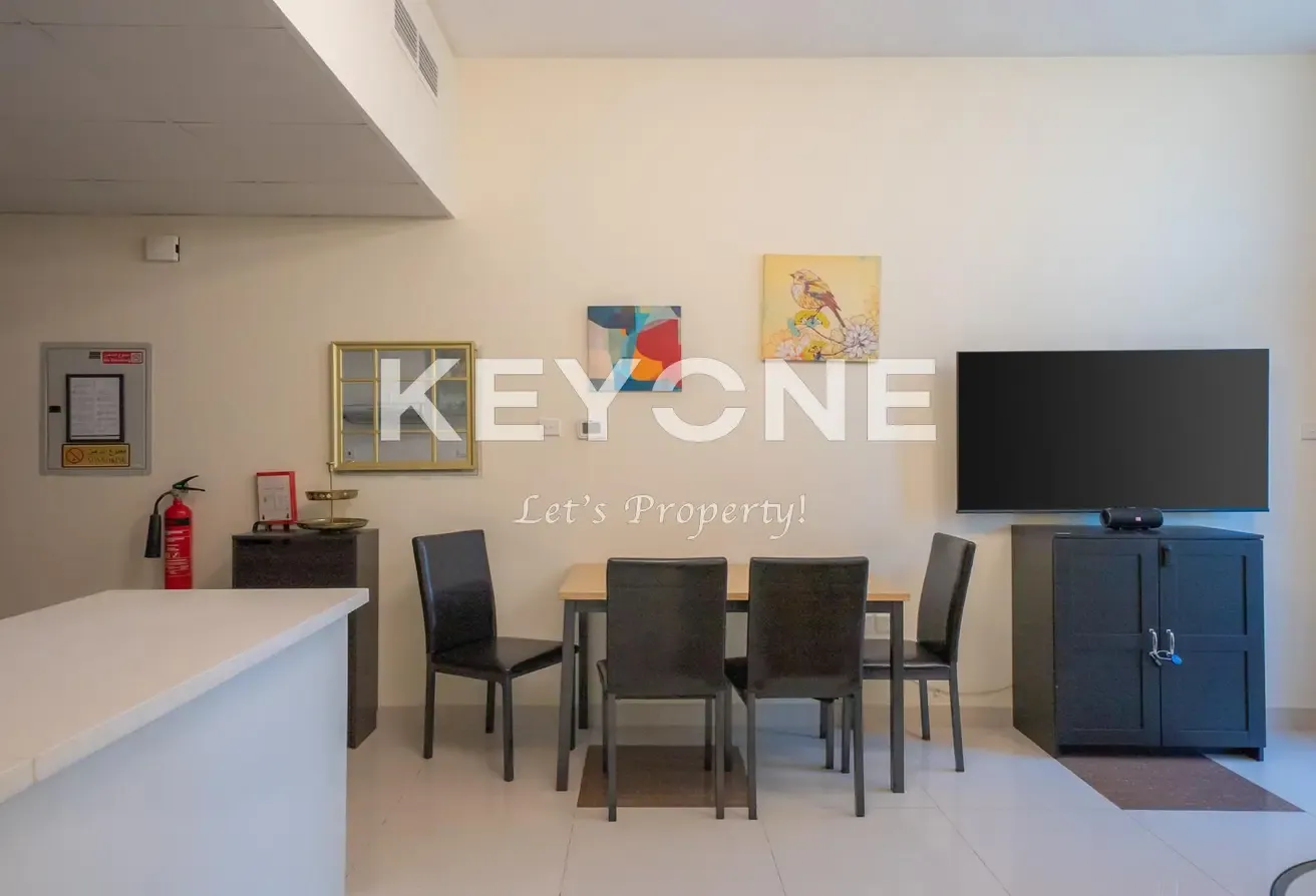 Fully Furnished 2BR | High Floor | Vacant