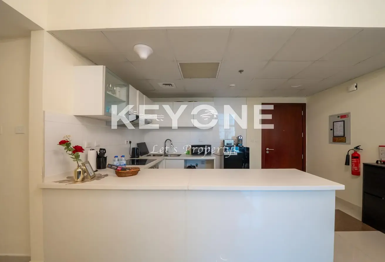 Fully Furnished 2BR | High Floor | Vacant