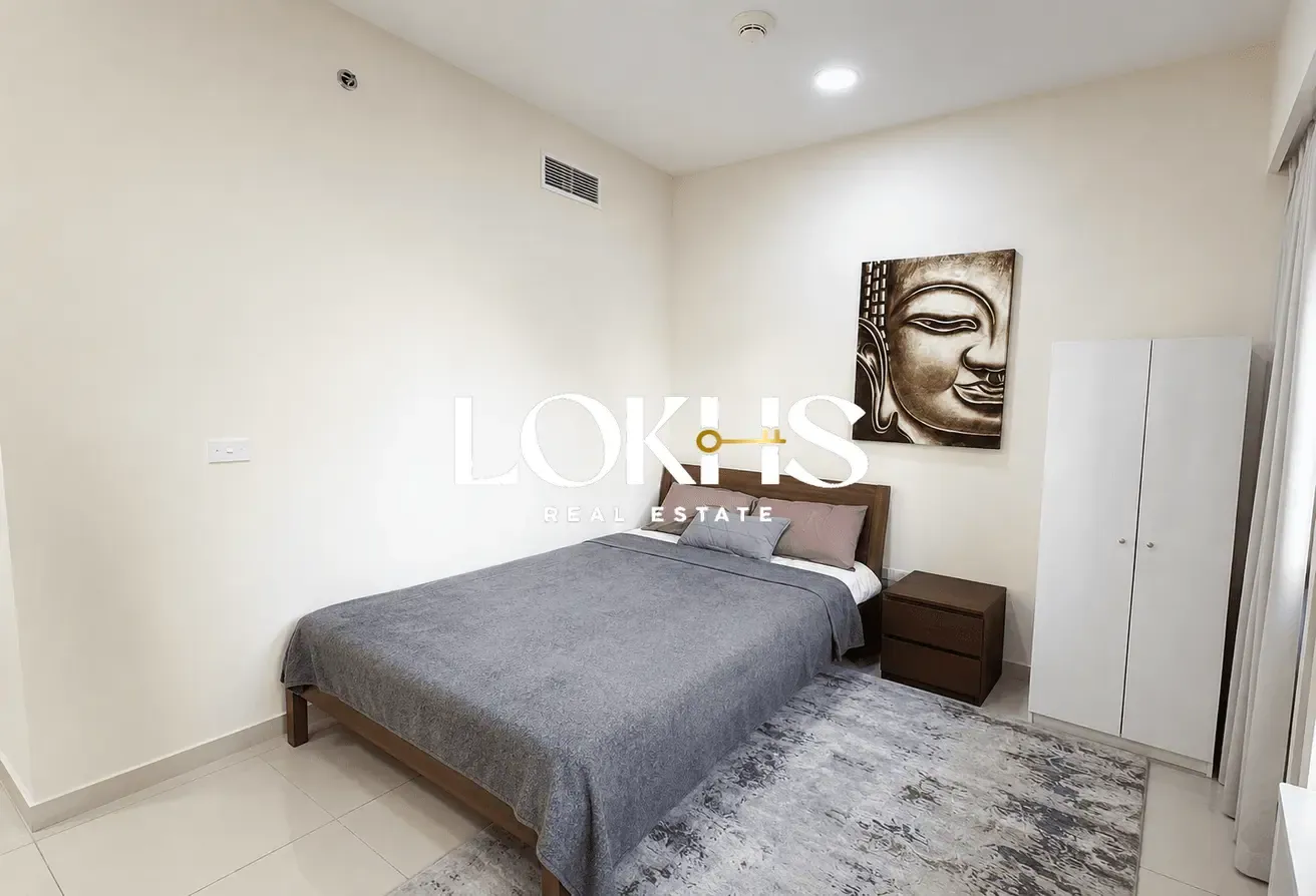 LAKE VIEW | MID FLOOR | VACANT