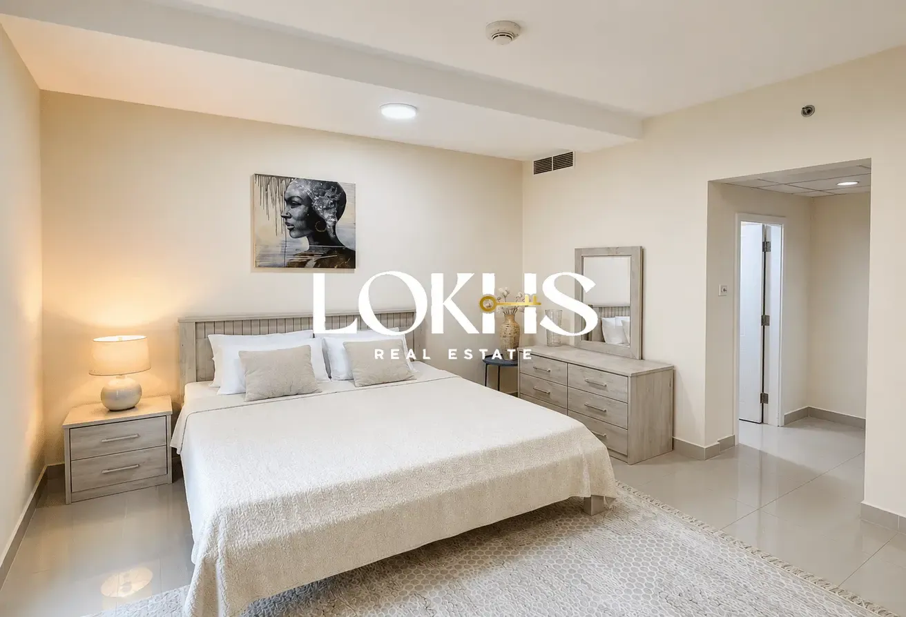 LAKE VIEW | MID FLOOR | VACANT