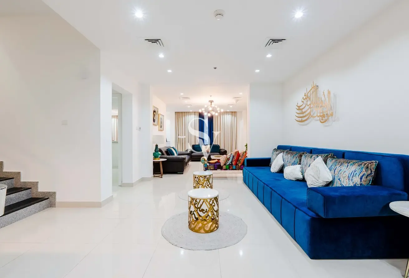 Fully Furnished | 3 Bedroom+Maid | Next to Metro