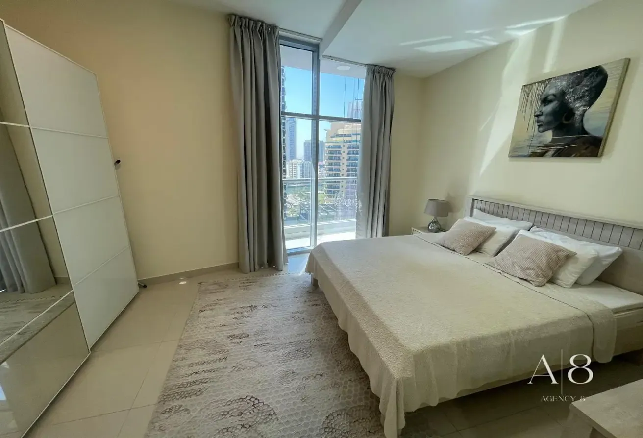 Skyline Serenity | Prime Location | Spacious