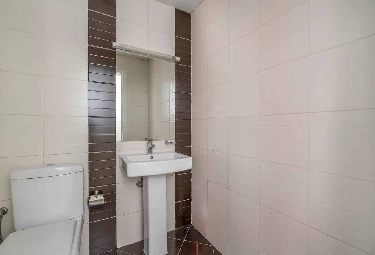 Managed | Spacious & Modern | Partial Marina View