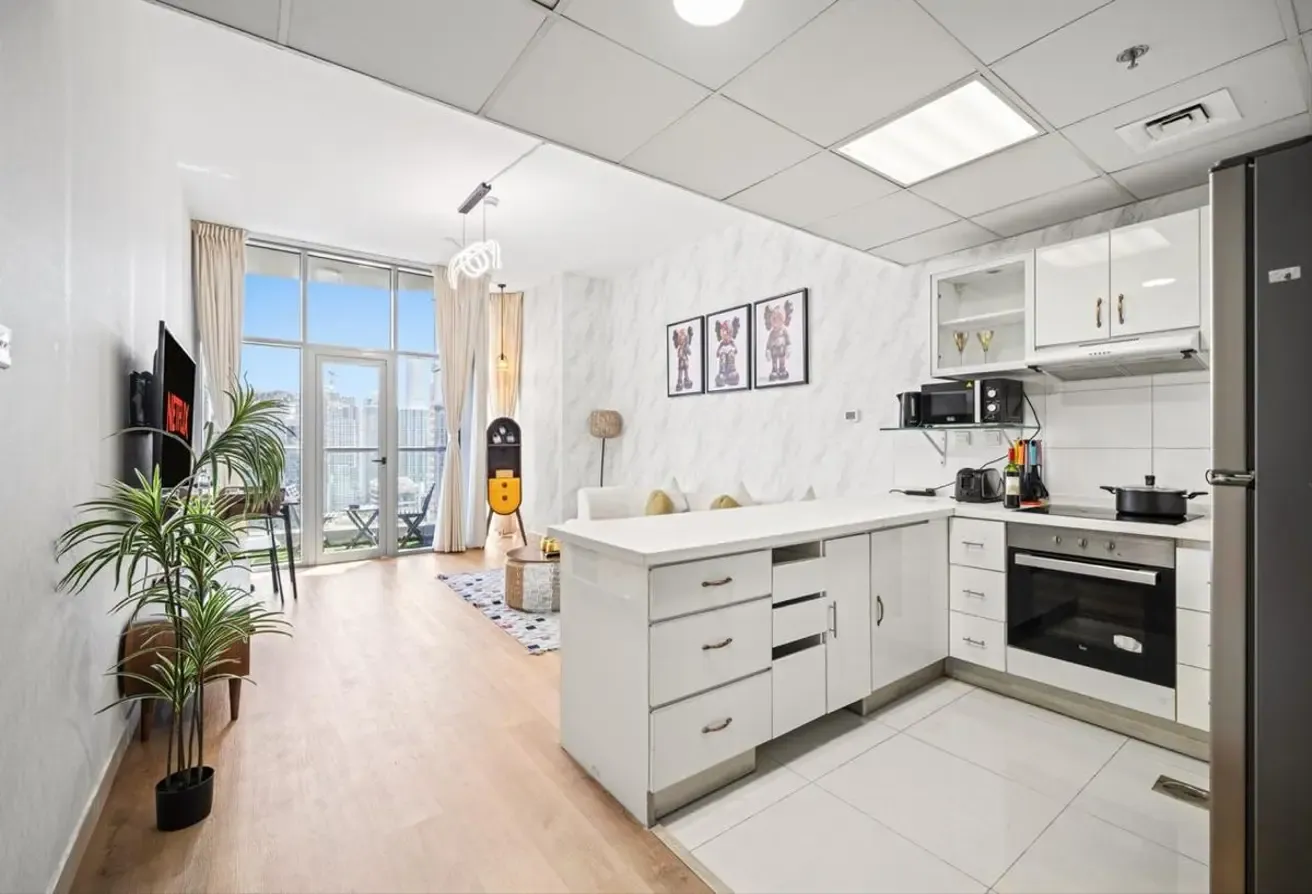 Upgraded 3br | Tennis Court | Marina View