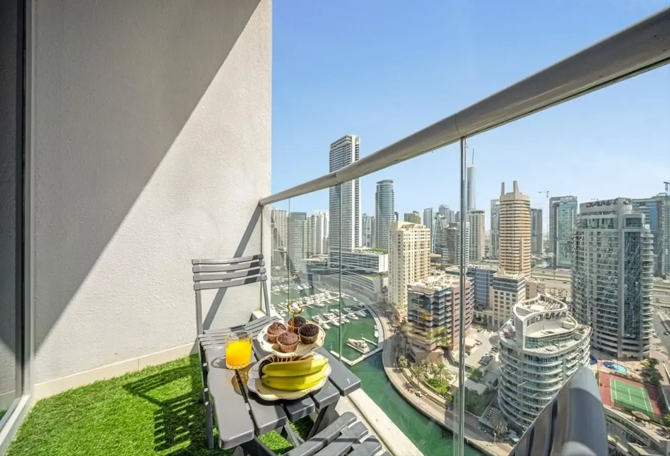 Upgraded 3br | Tennis Court | Marina View