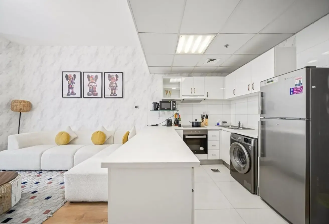 Upgraded 3br | Tennis Court | Marina View
