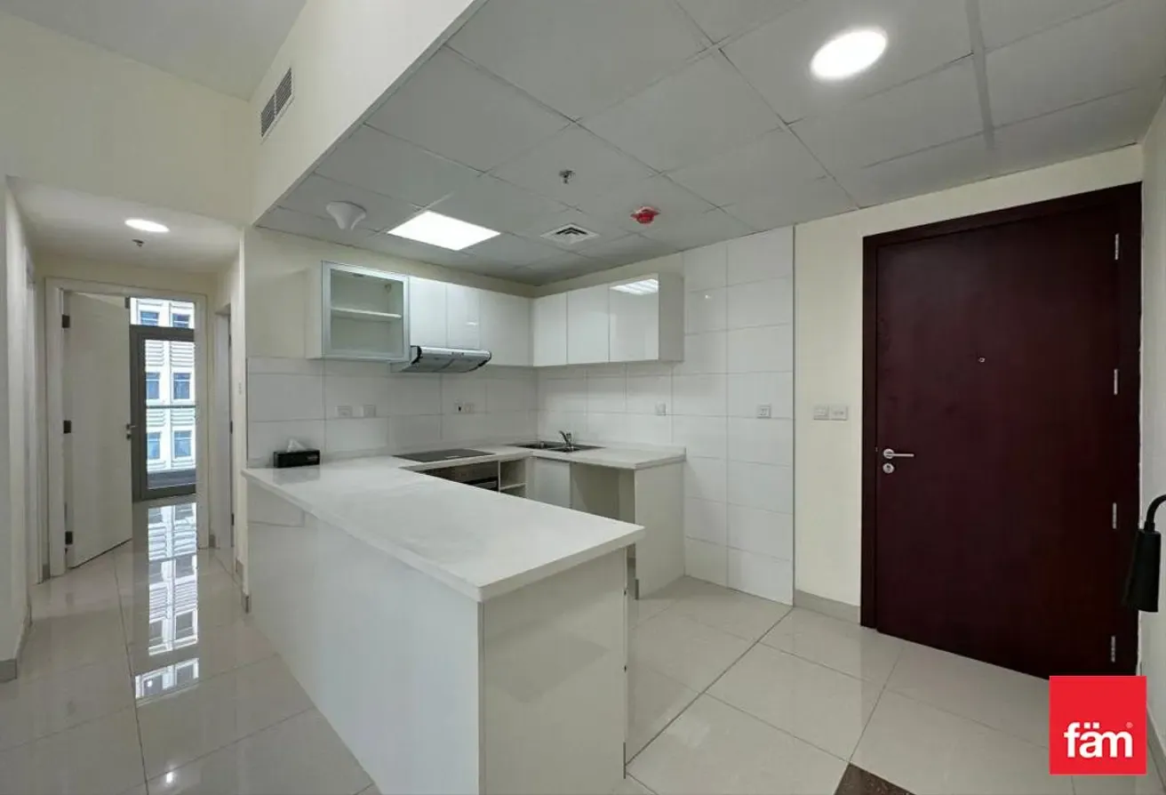 Stunning Unit | Vacant | Best Location | Open View