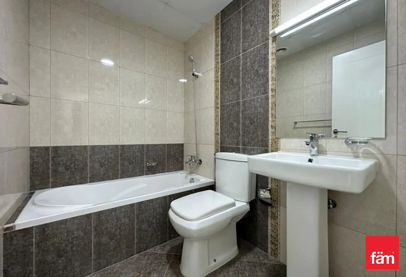 Stunning Unit | Vacant | Best Location | Open View