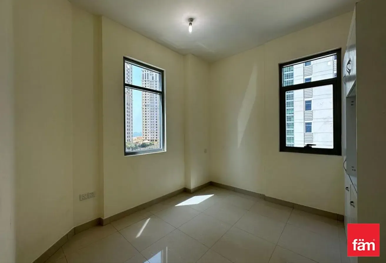Stunning Unit | Vacant | Best Location | Open View