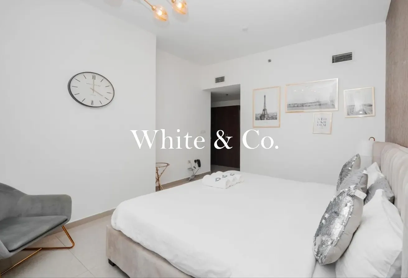 SPACIOUS | CLOSE TO BEACH | MARINA VIEW