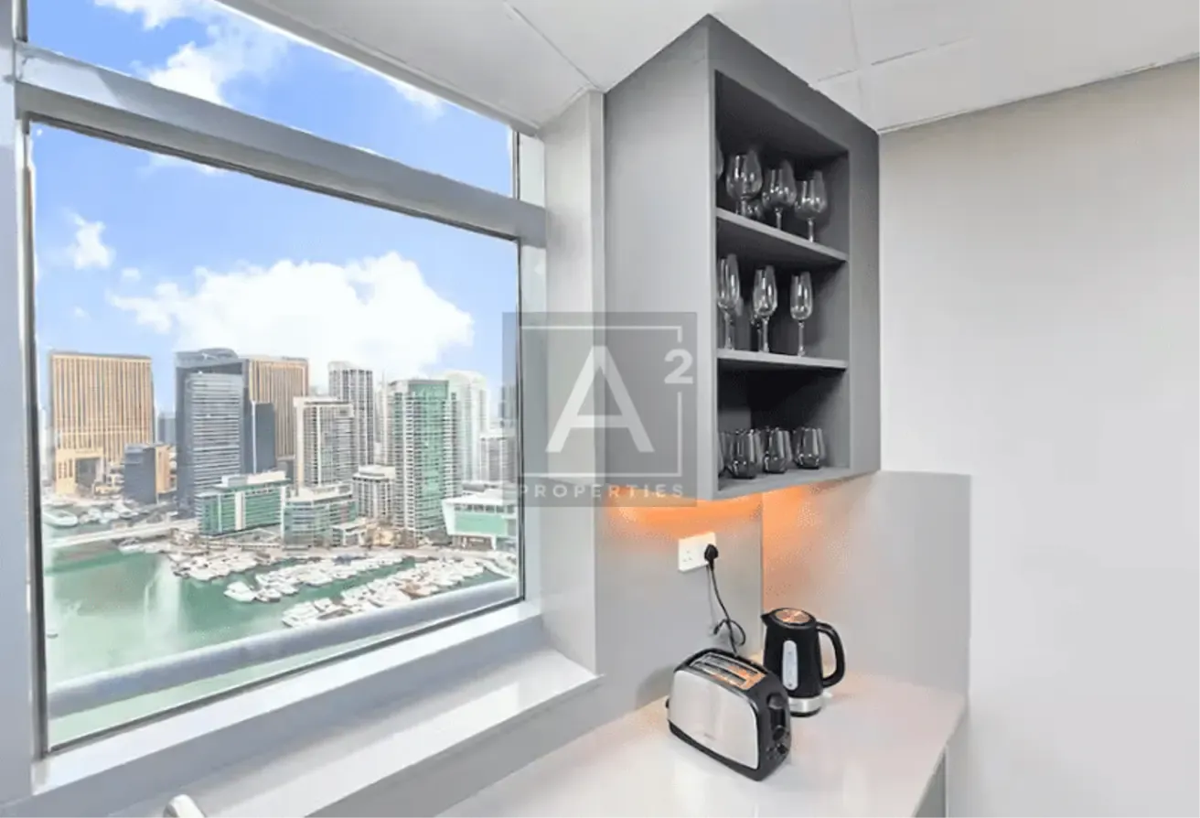 Serene Yatch Views | Pool View | High Floor