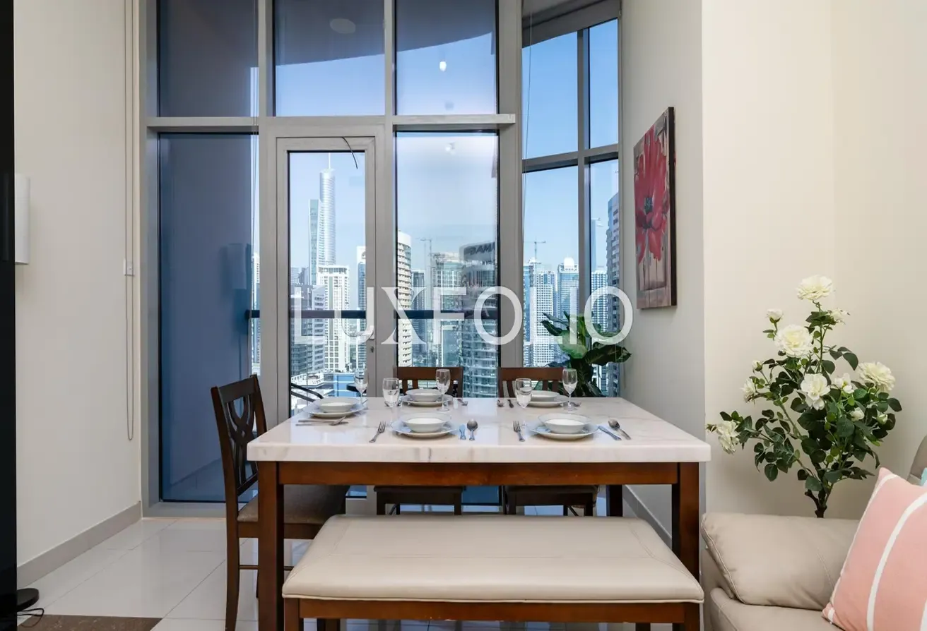 High Floor | 12 Cheques | Marina View