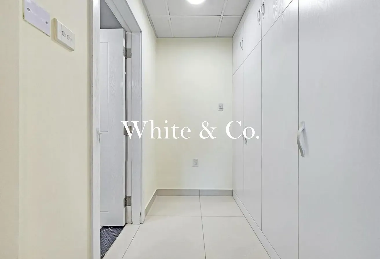 PRIME LOCATION | PREMIUM LIVING |SPACIOUS