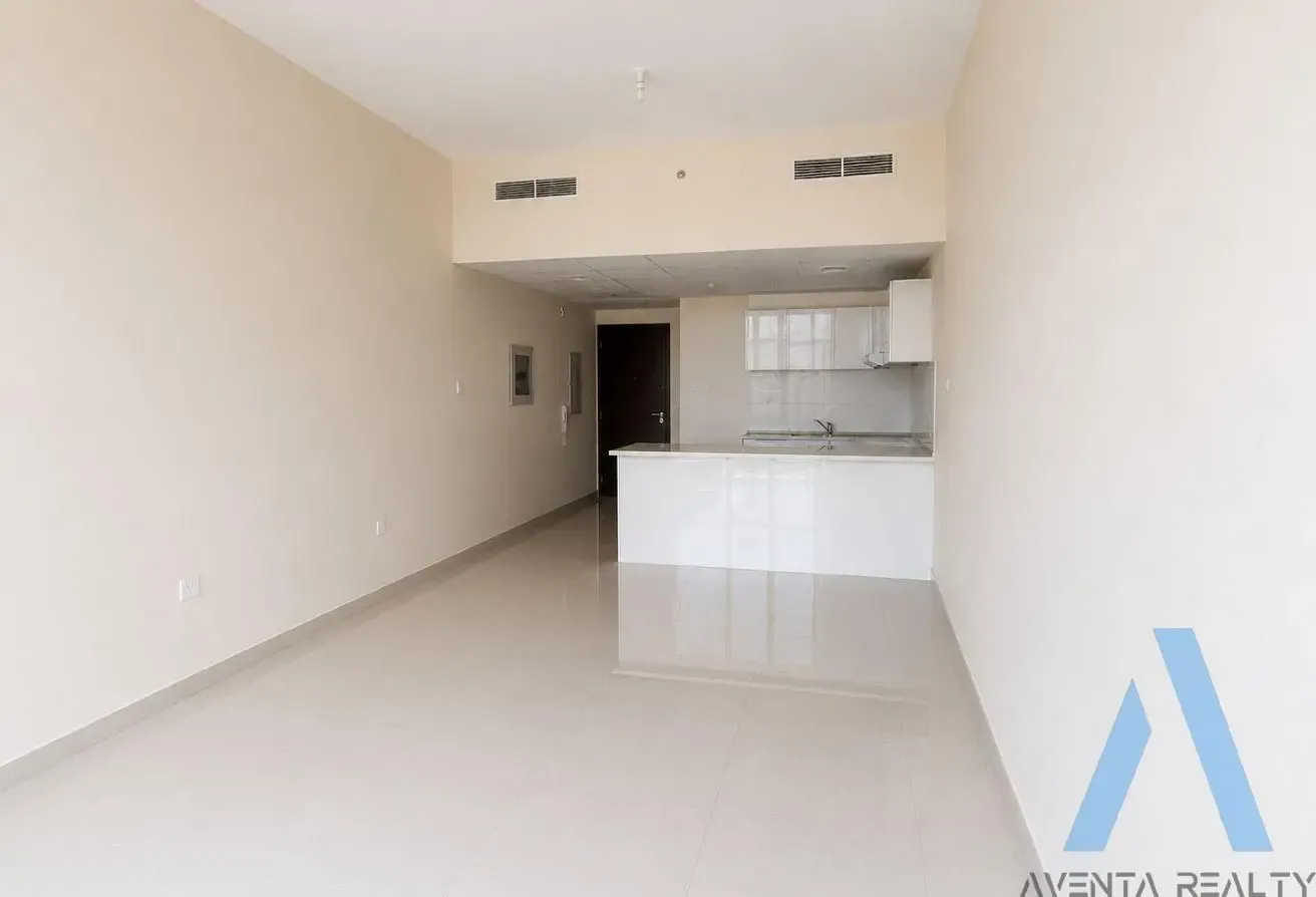 Marina View | Modern | Well Maintained
