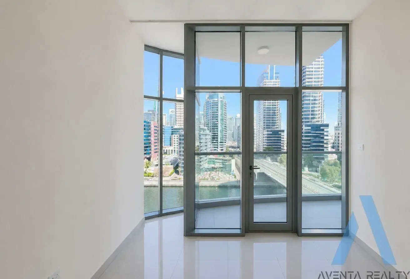 Marina View | Modern | Well Maintained