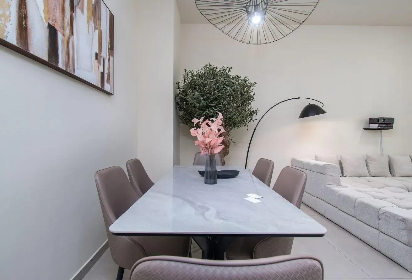Spacious 3BR Dubai Marina| Pool, Sauna & Game Room