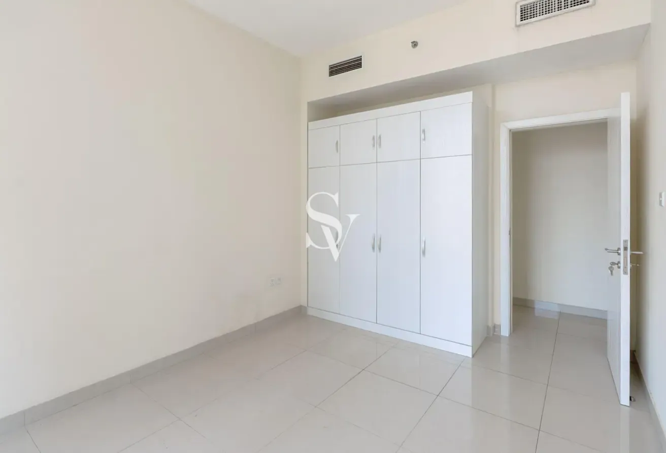 Spacious | High Floor | Water View | Ready to Move