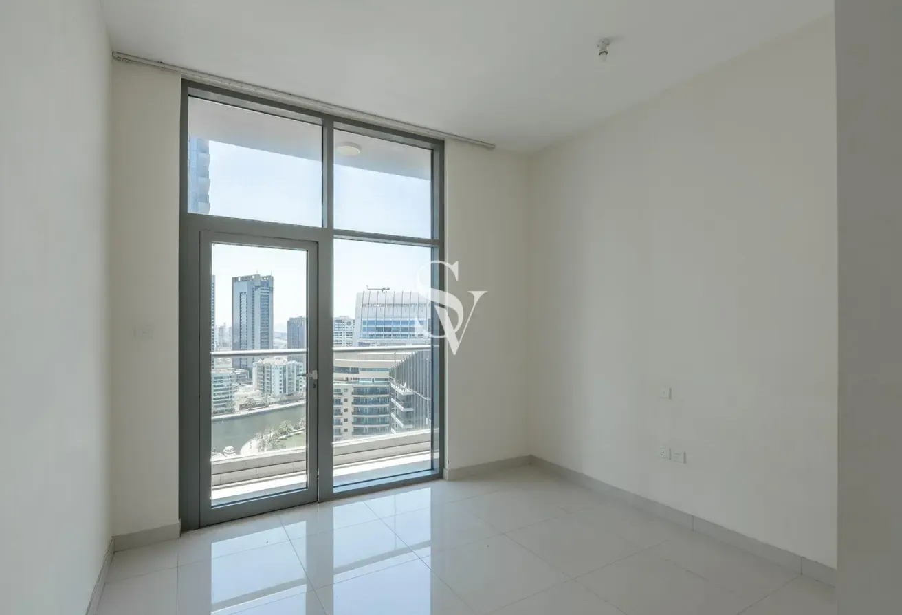 Spacious | High Floor | Water View | Ready to Move