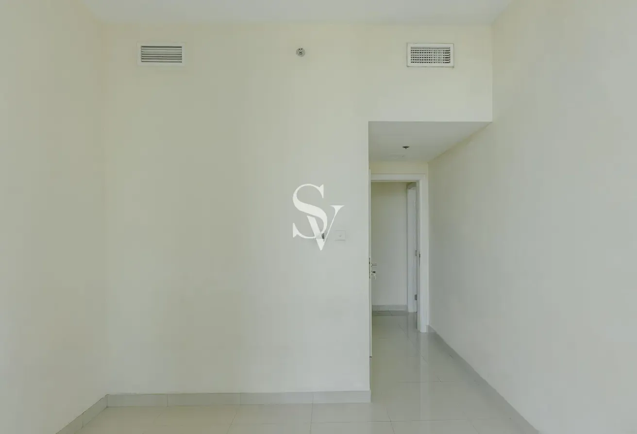 Spacious | High Floor | Water View | Ready to Move
