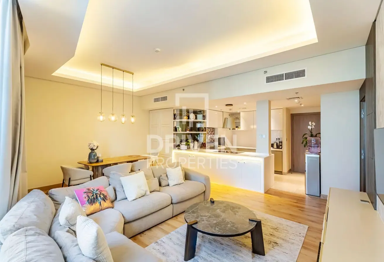 Upgraded | Spacious | Marina View | High Floor