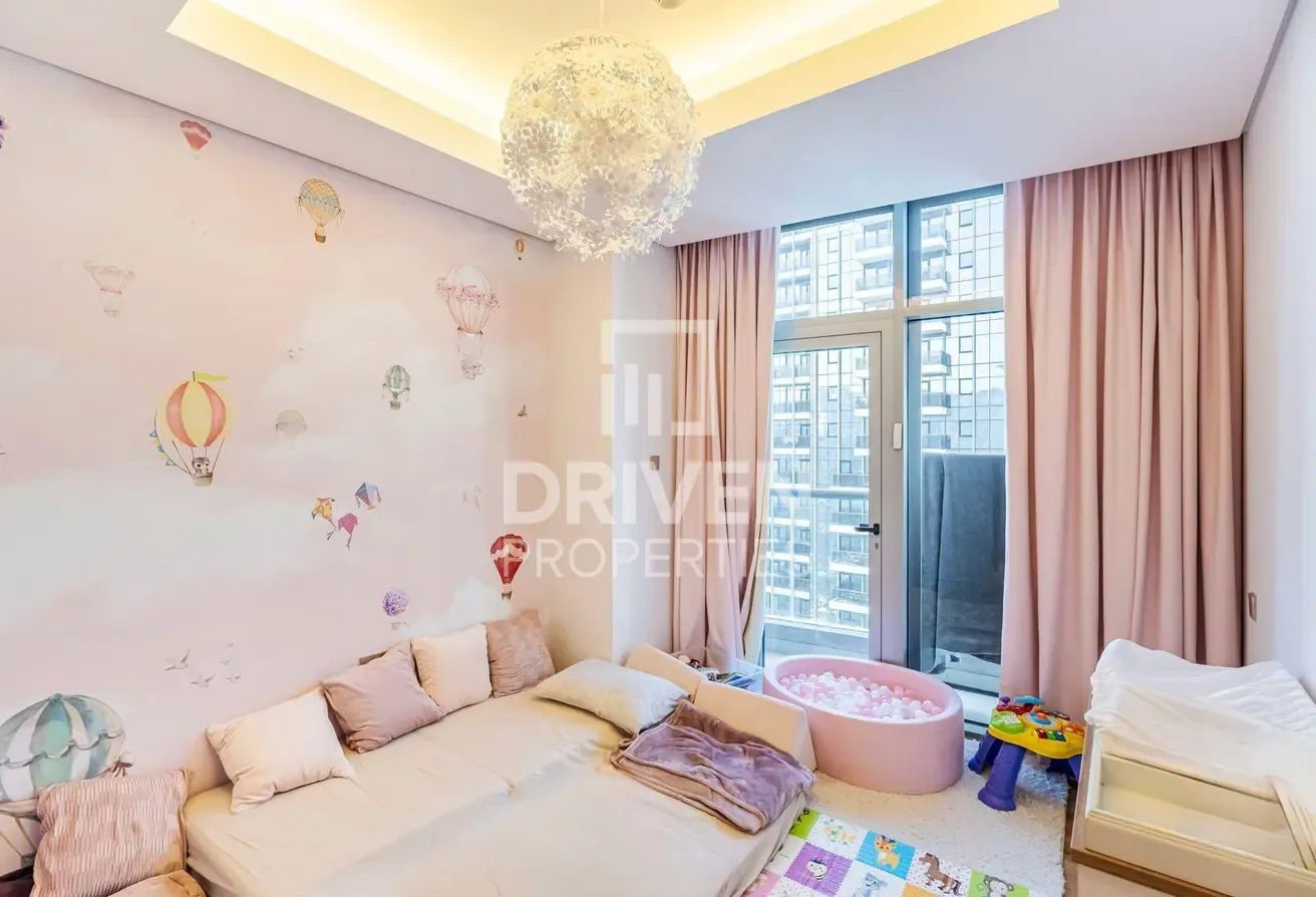 Upgraded | Spacious | Marina View | High Floor