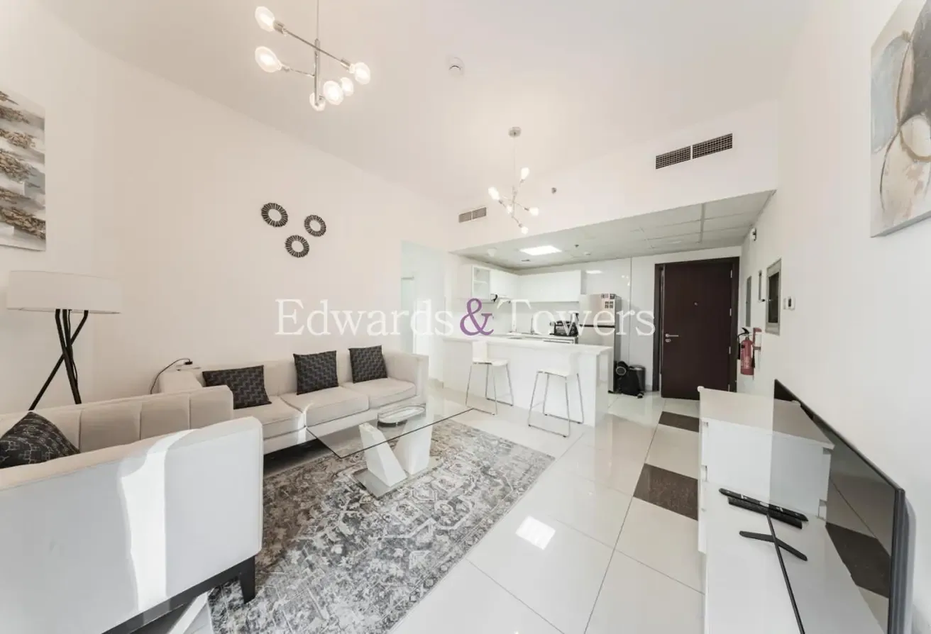 Well Maintained | Modern | Ready to move in