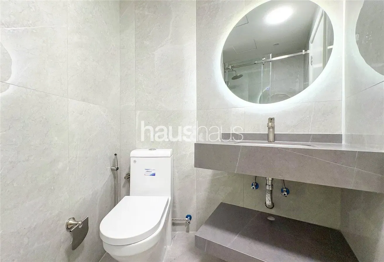 Marina Views | Unfurnished | Upgraded | AVL