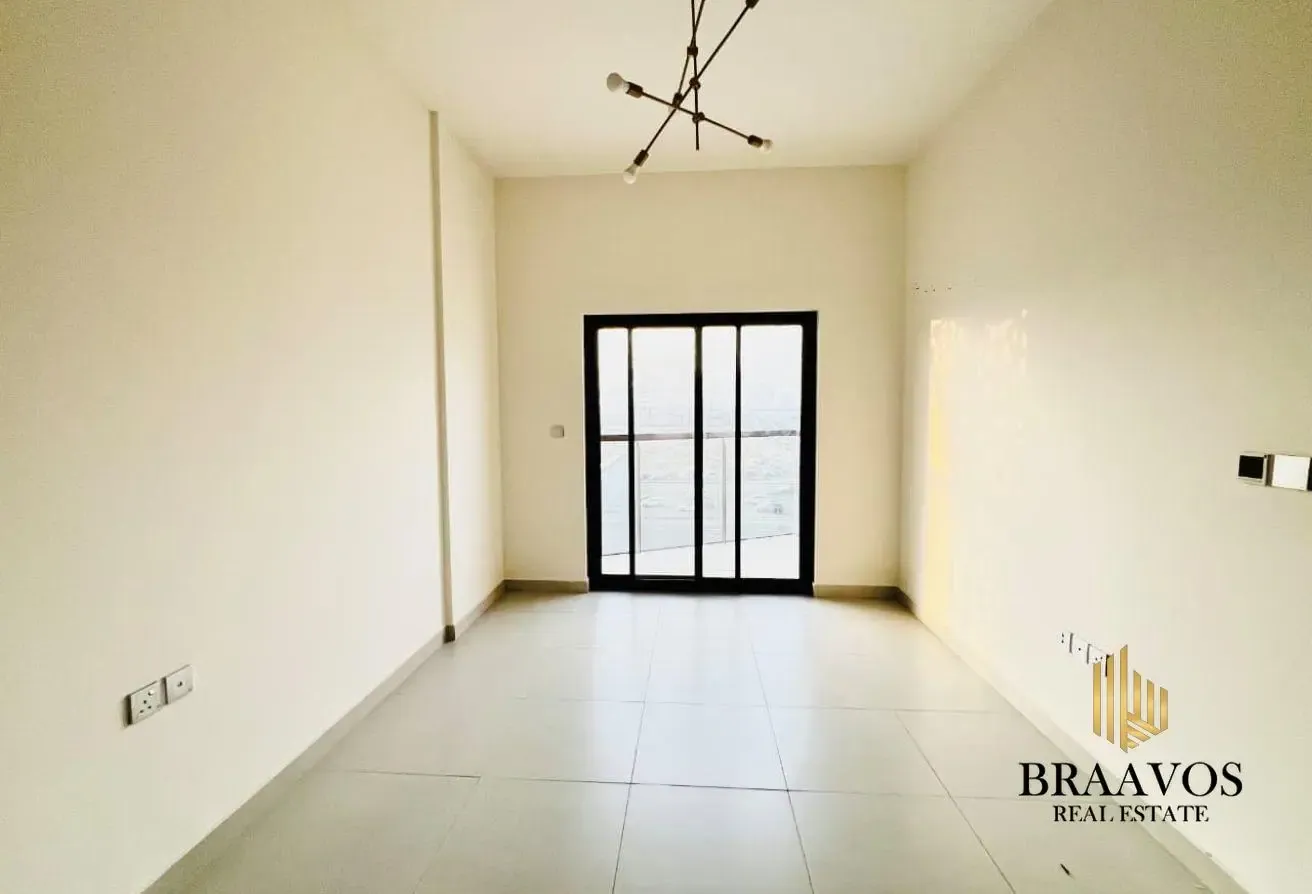 2 BR | VACANT | NEAR TO THE EXIT