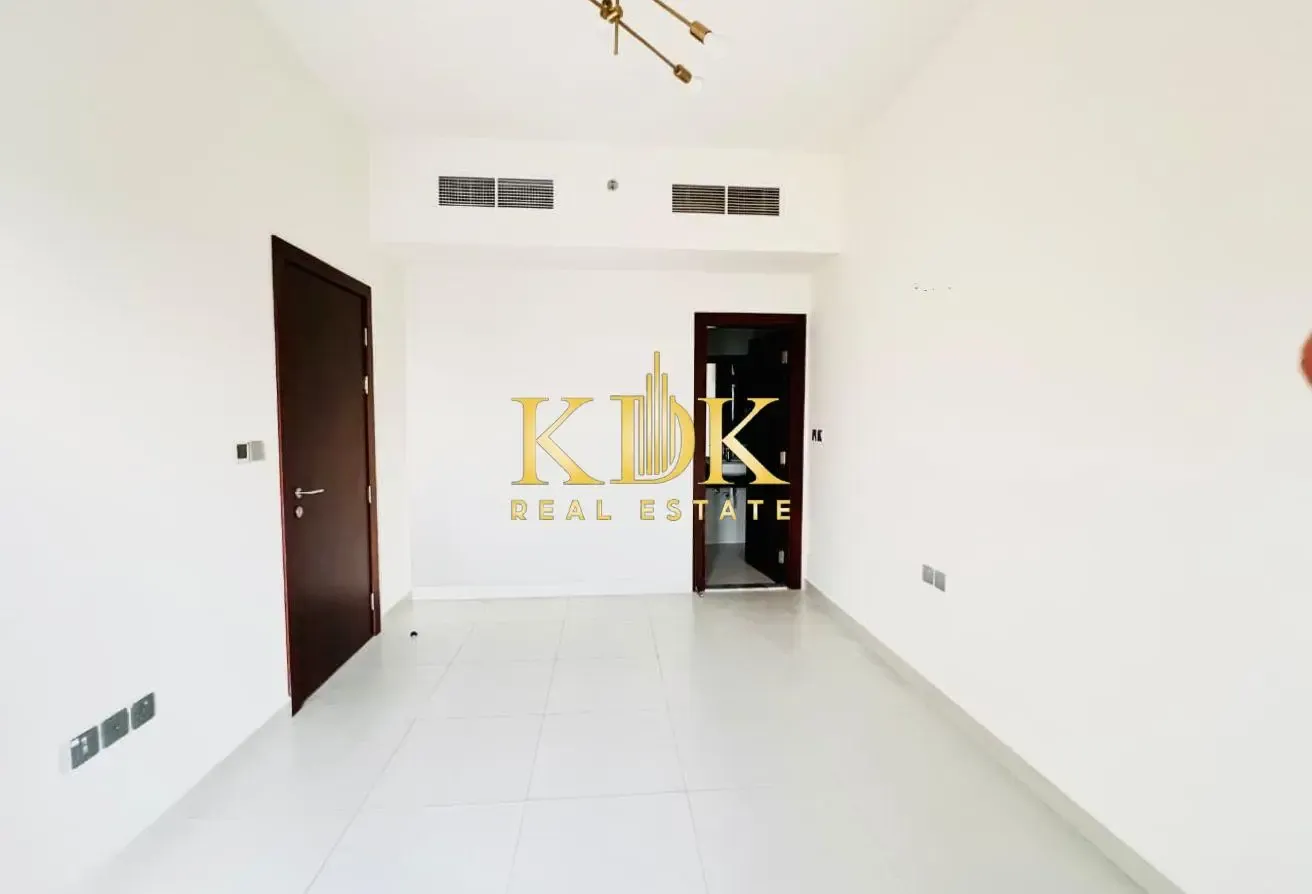Unfurnished 2BR Apartment |Binghatti Gate| Balcony