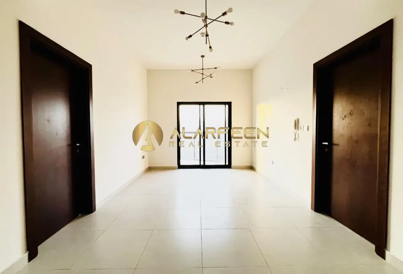Marina view _Prime Location _ Ready to Move
