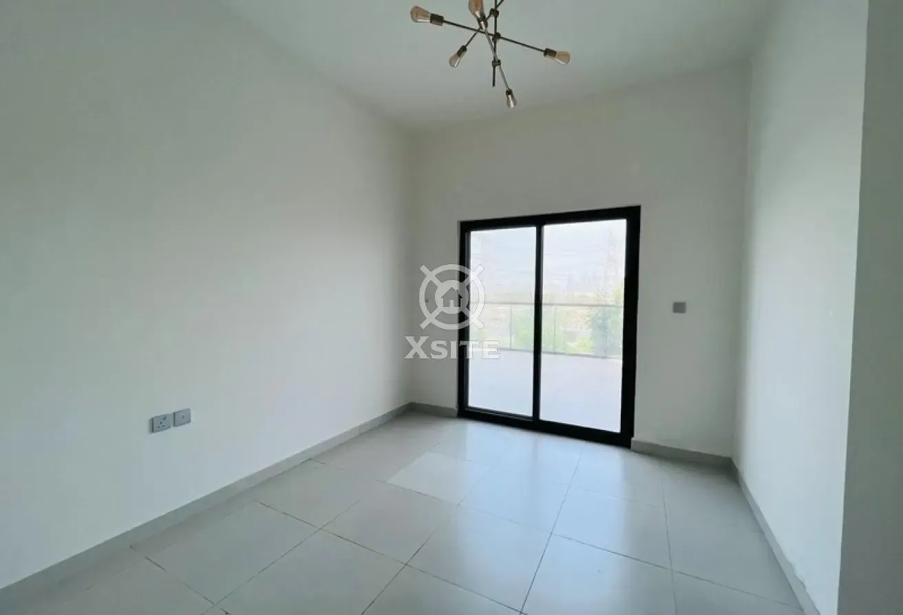 Unfurnished 2 BR | Vacant Unit |Community View