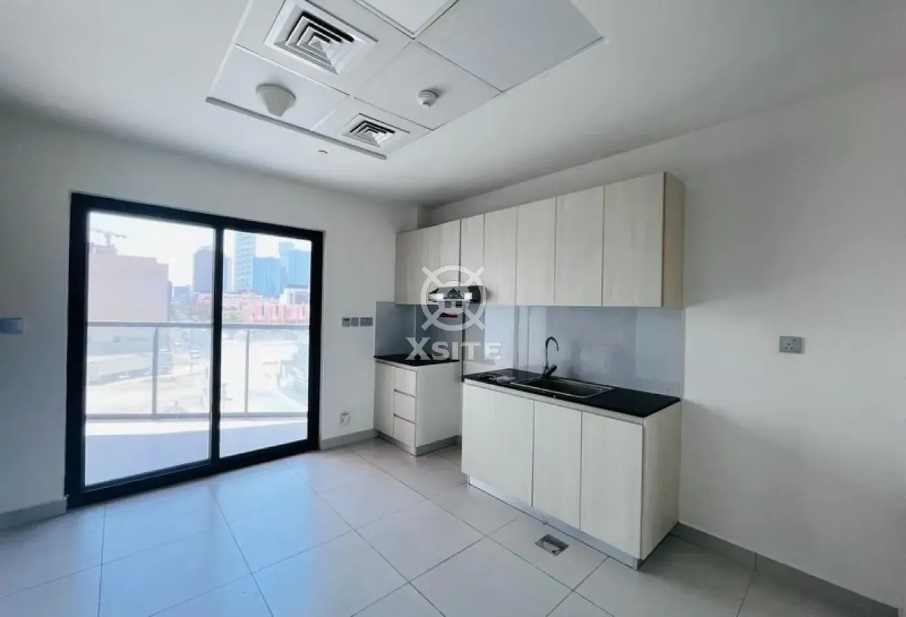 Unfurnished 2 BR | Vacant Unit |Community View