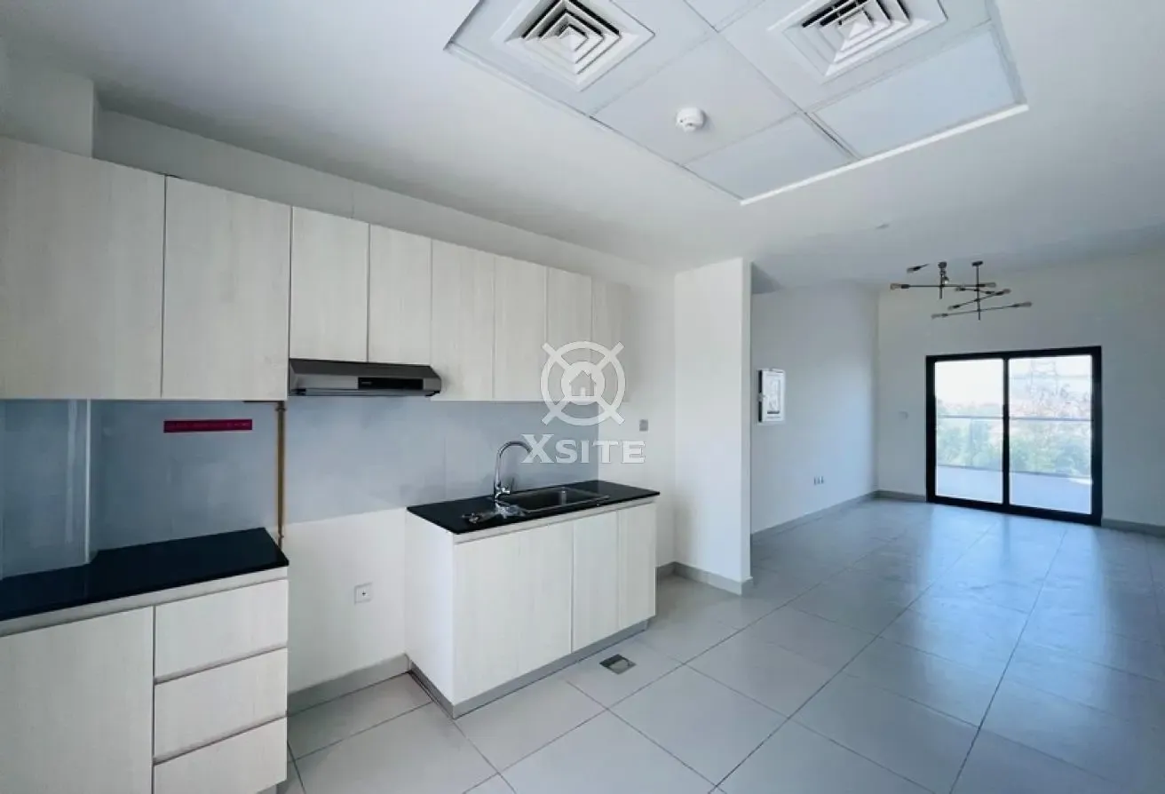 Unfurnished 2 BR | Vacant Unit |Community View