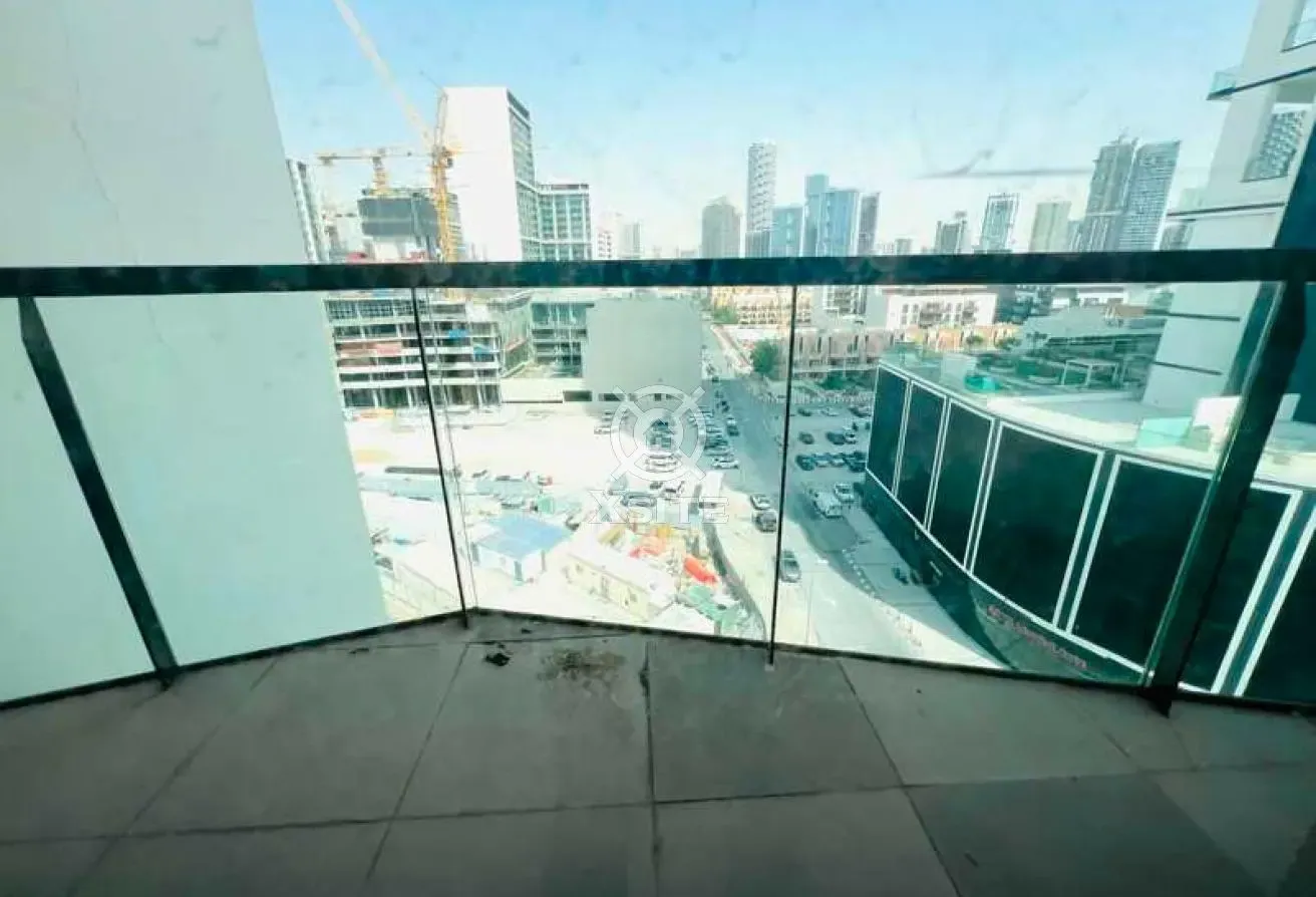Unfurnished | Vacant Unit |Community View