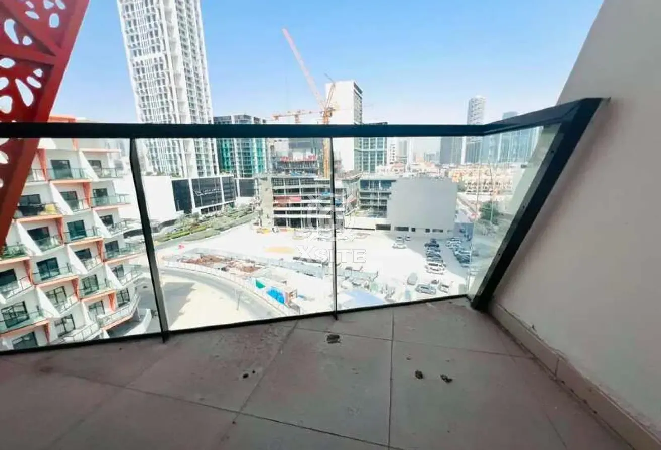 Unfurnished | Vacant Unit |Community View