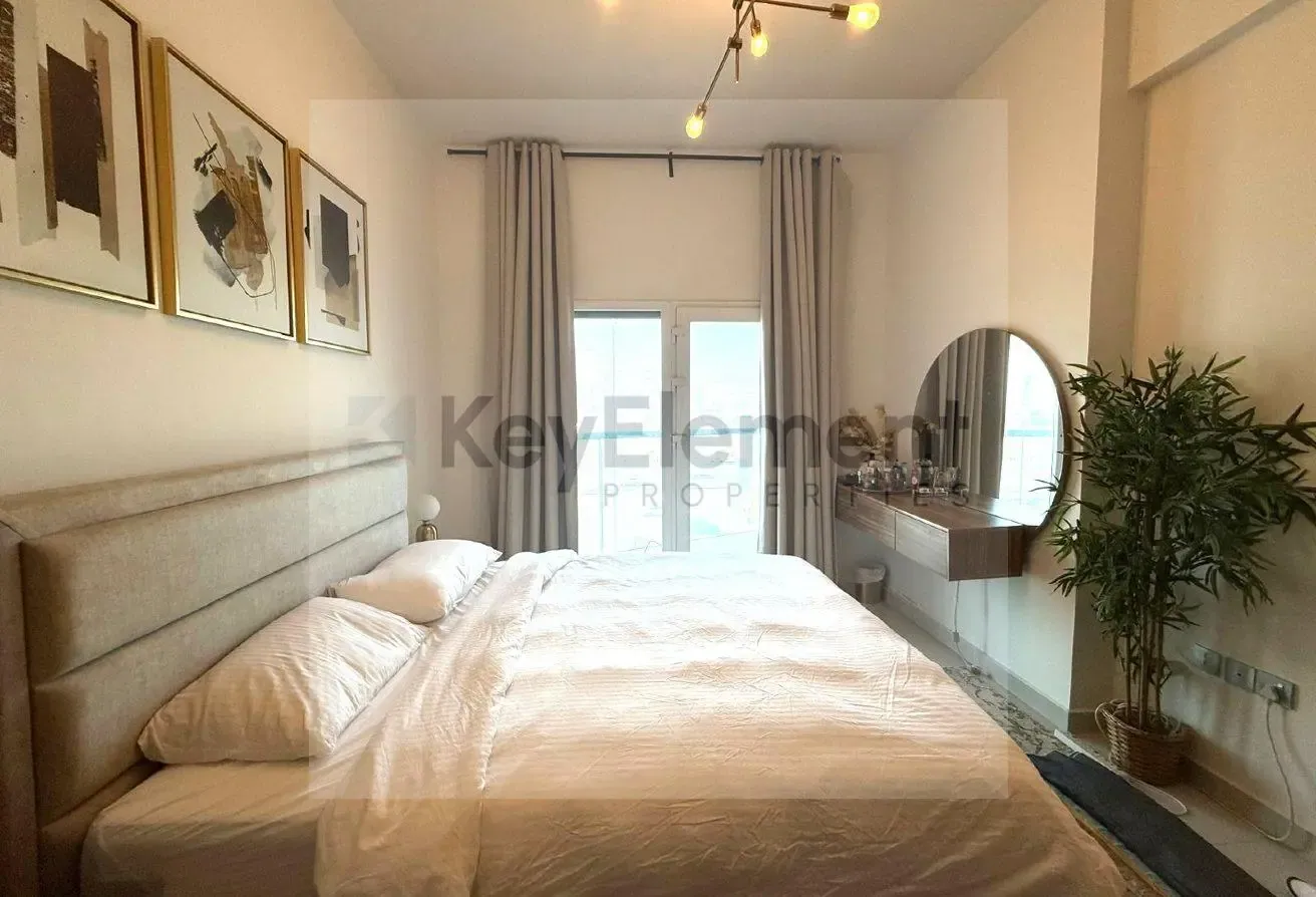 Binghatti Gate Apartment 2 BR
