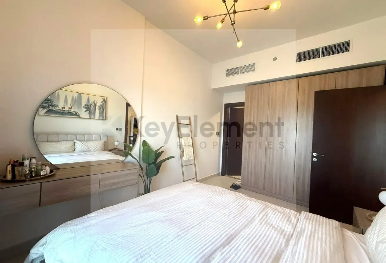 Binghatti Gate Apartment 2 BR