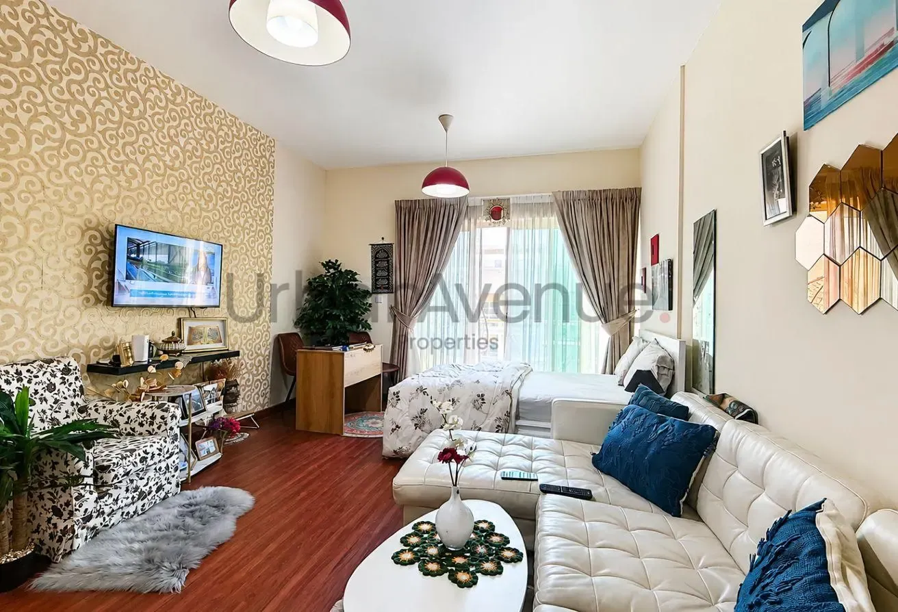 Fully Furnished | Vacant Soon | Community View