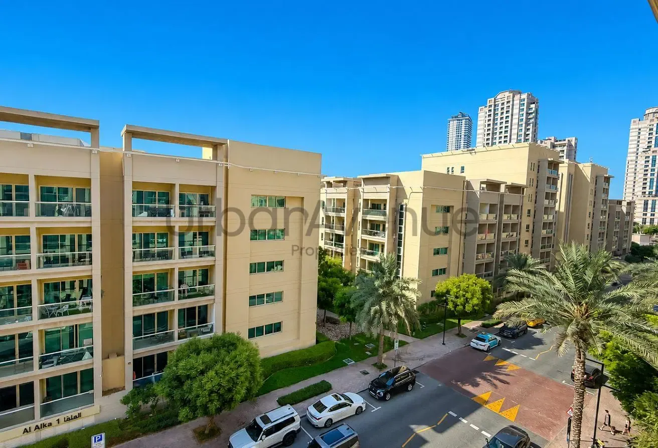 Fully Furnished | Vacant Soon | Community View