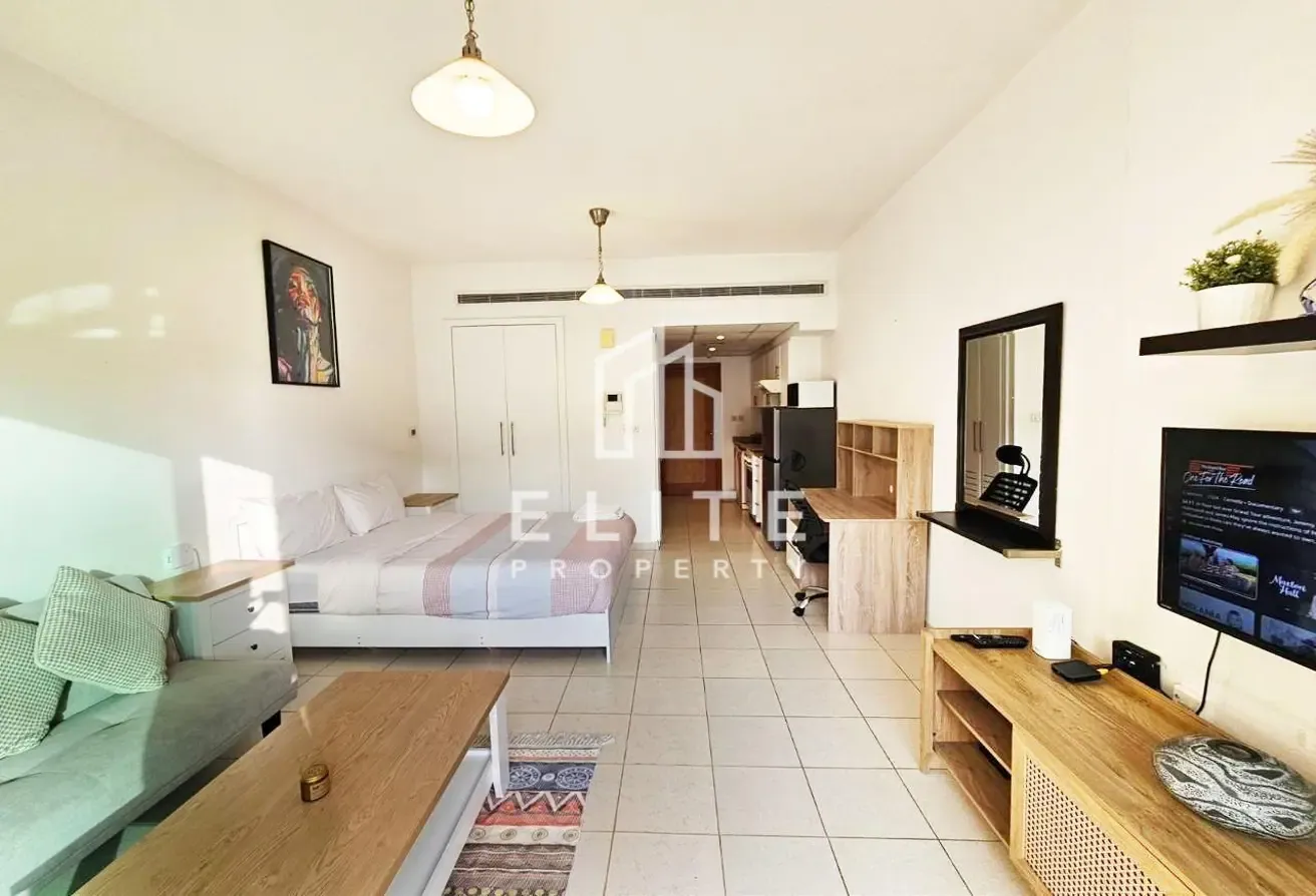 Fully Furnished | Semi Upgraded | Internal Street