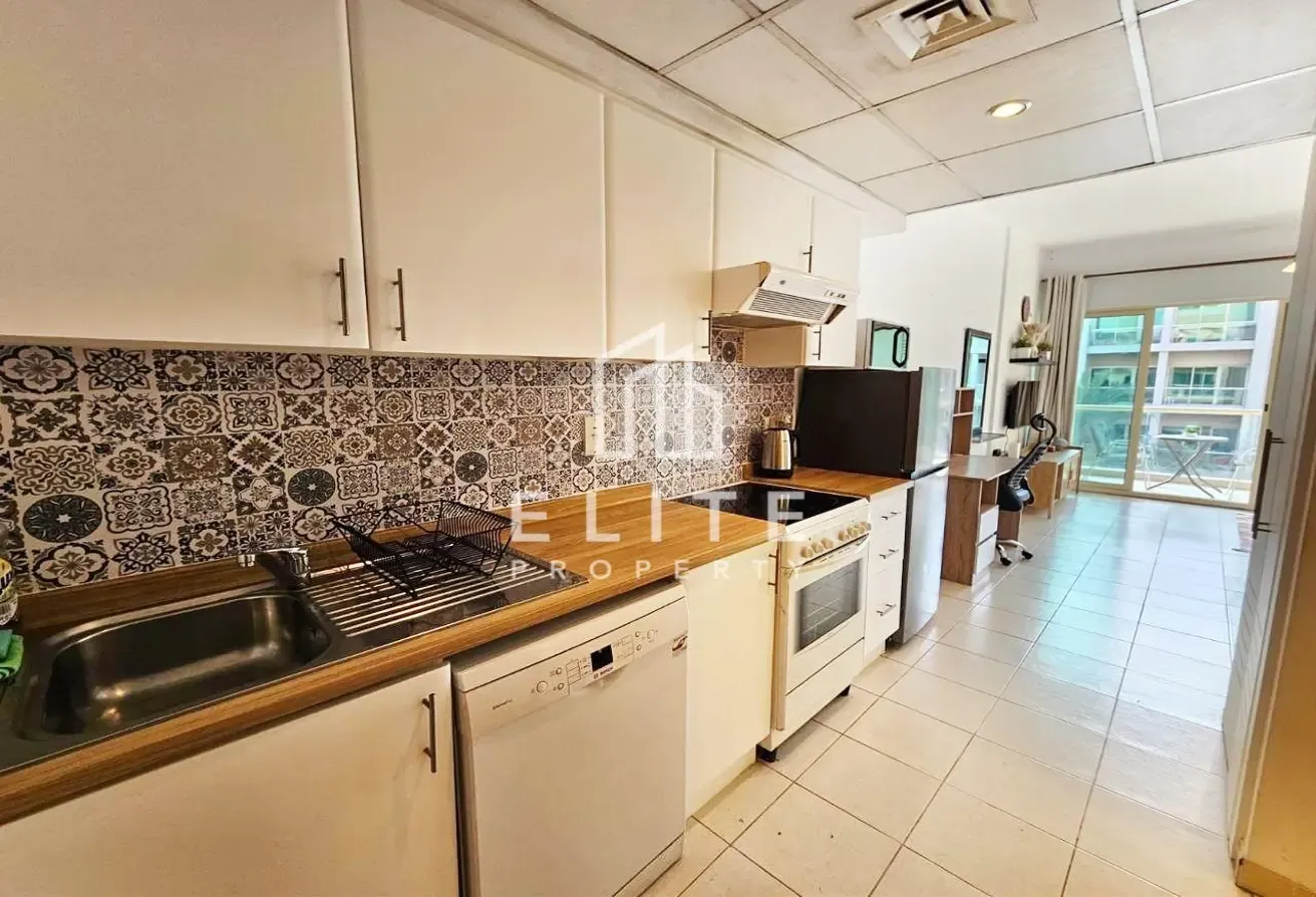 Fully Furnished | Semi Upgraded | Internal Street
