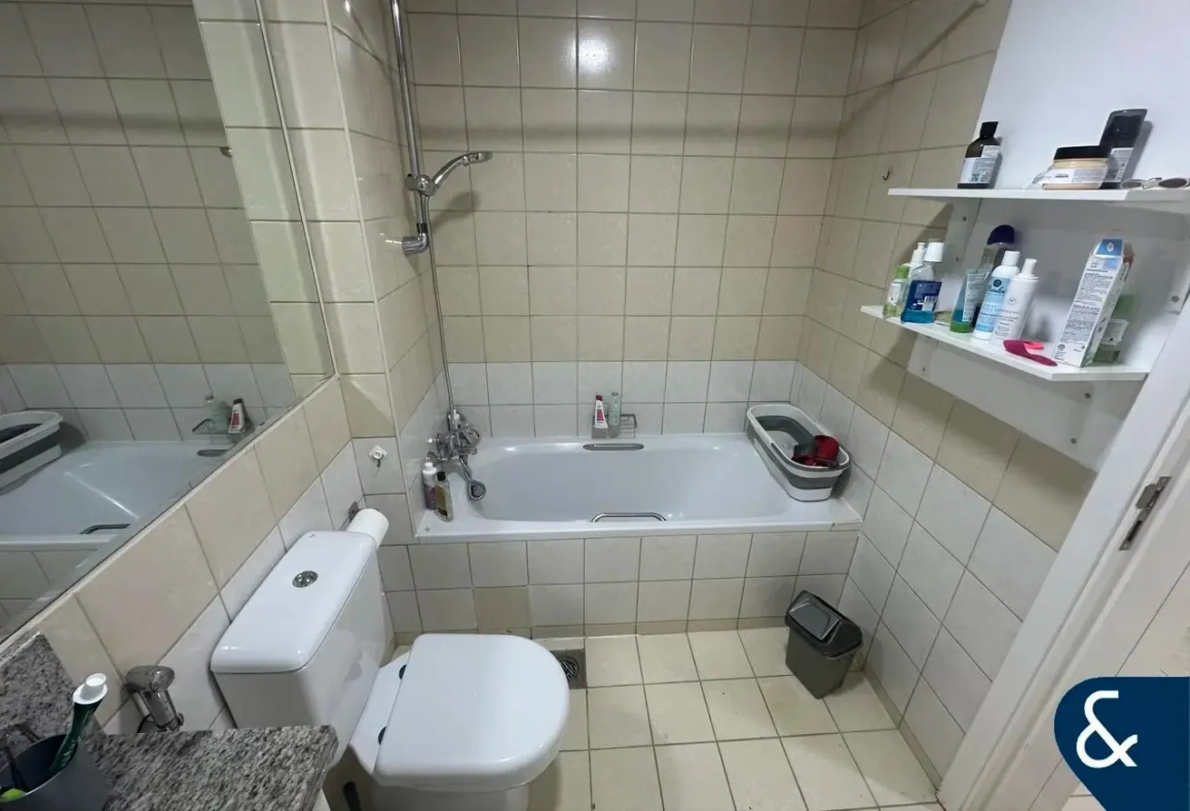 | Furnished | Studio | Upgraded Kitchen |