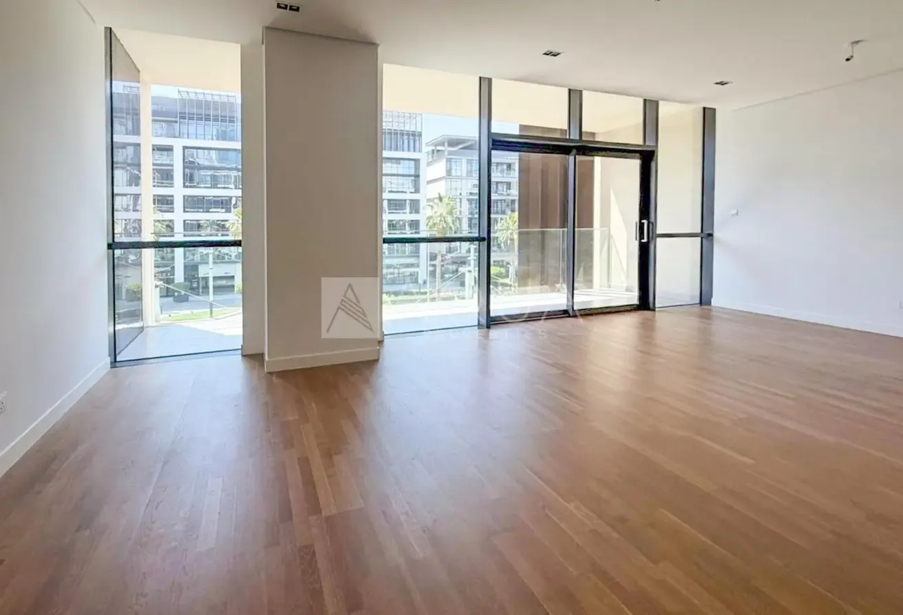 MODERN | LARGEST 1BR | UNFURNISHED | BOULEVARD VIEW