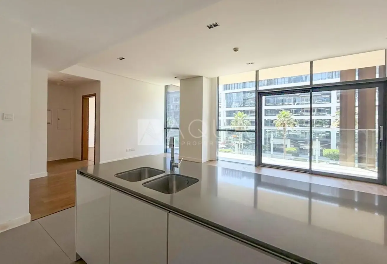 MODERN | LARGEST 1BR | UNFURNISHED | BOULEVARD VIEW