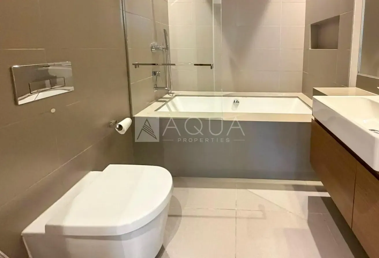 MODERN | LARGEST 1BR | UNFURNISHED | BOULEVARD VIEW