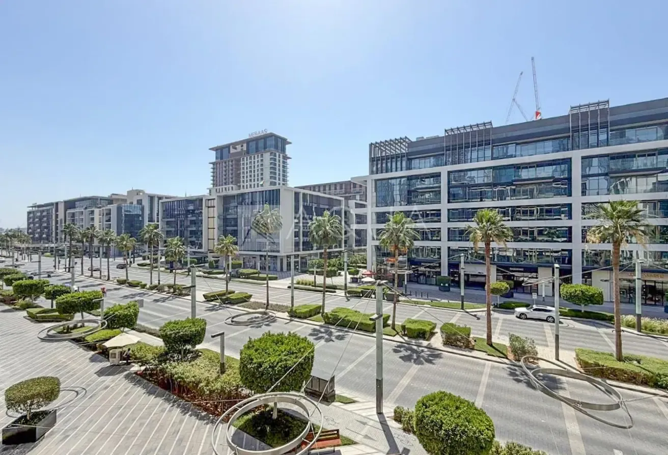 MODERN | LARGEST 1BR | UNFURNISHED | BOULEVARD VIEW